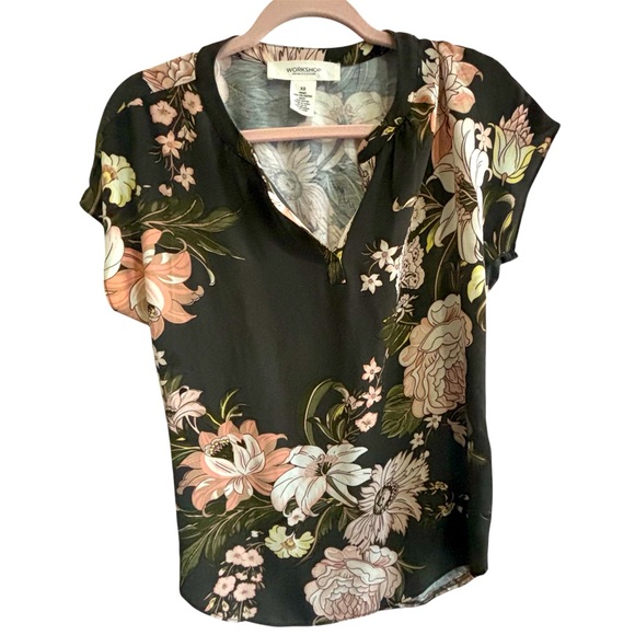 Workshop Republic ✨$8 when bundled✨floral Blouse - Picture 7 of 8
